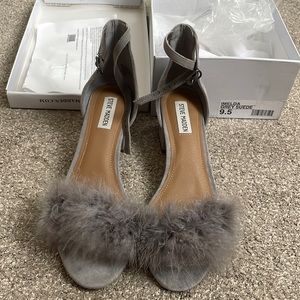 Steve Madden Imelda grey suede shoes, size 9.5